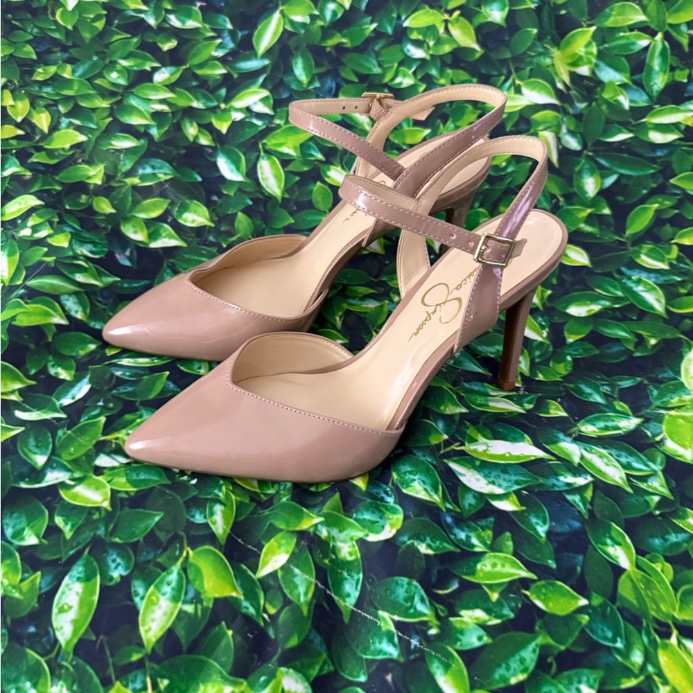 NWT Jessica Simpson Tan Slingback Heels Kitten Heel - 3.5 Inch Size 8